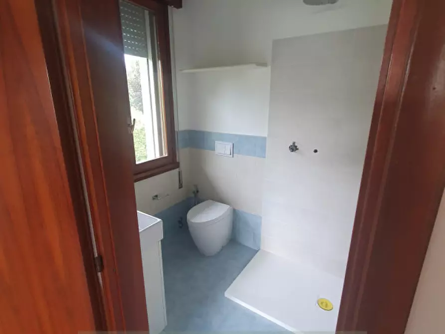 Immagine 23 di Villa in affitto  in Via degli Alpini a Camisano Vicentino