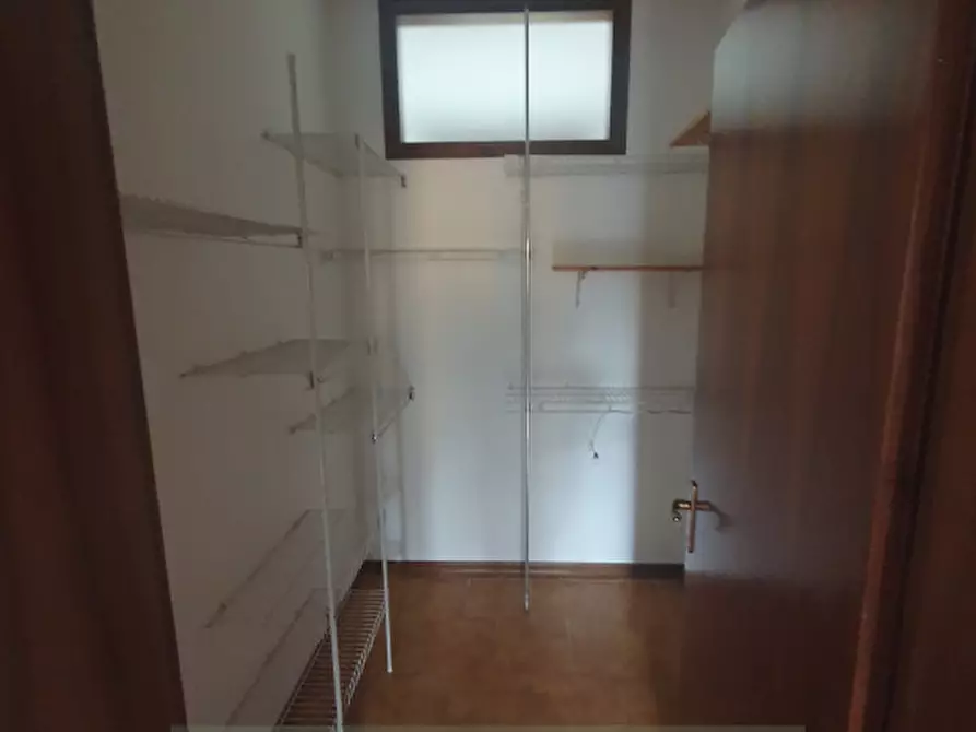 Immagine 24 di Villa in affitto  in Via degli Alpini a Camisano Vicentino