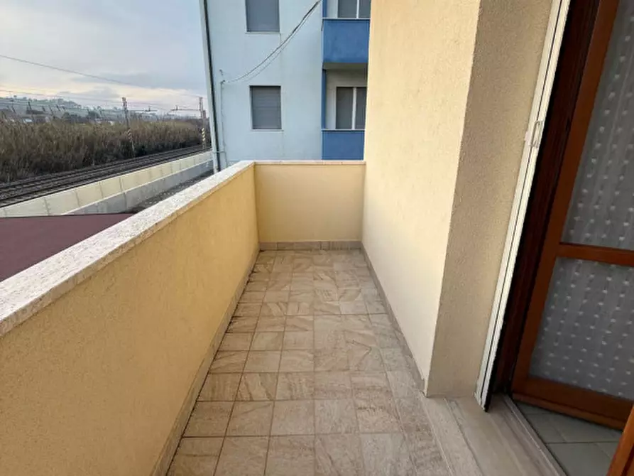 Immagine 16 di Appartamento in vendita  in Lungomare Leonardo da Vinci 48 a Senigallia