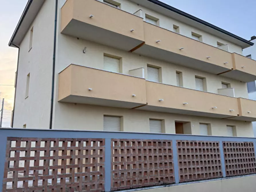 Immagine 20 di Appartamento in vendita  in Lungomare Leonardo da Vinci 48 a Senigallia