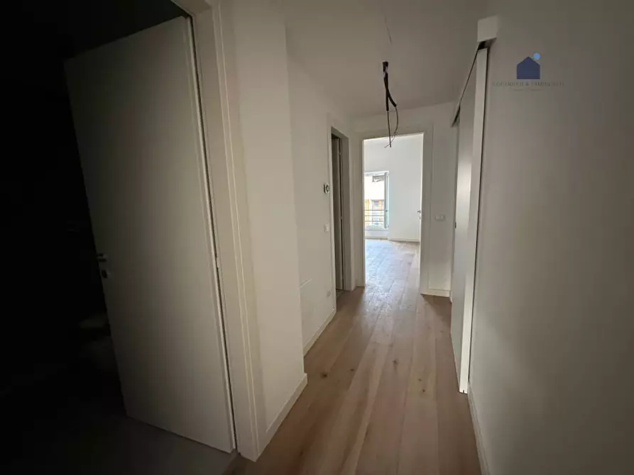 Immagine 4 di Appartamento in vendita  in Vicolo dell'interdetto a Desenzano Del Garda