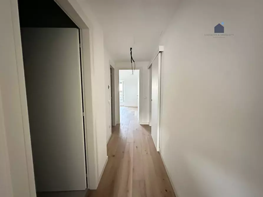 Immagine 5 di Appartamento in vendita  in Vicolo dell'interdetto a Desenzano Del Garda