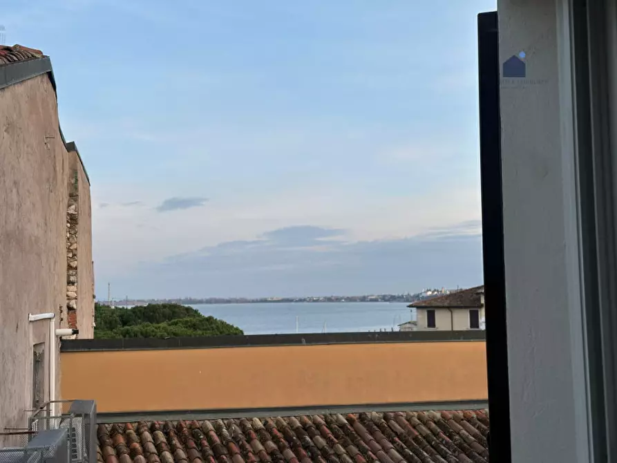 Immagine 12 di Appartamento in vendita  in Vicolo dell'interdetto a Desenzano Del Garda