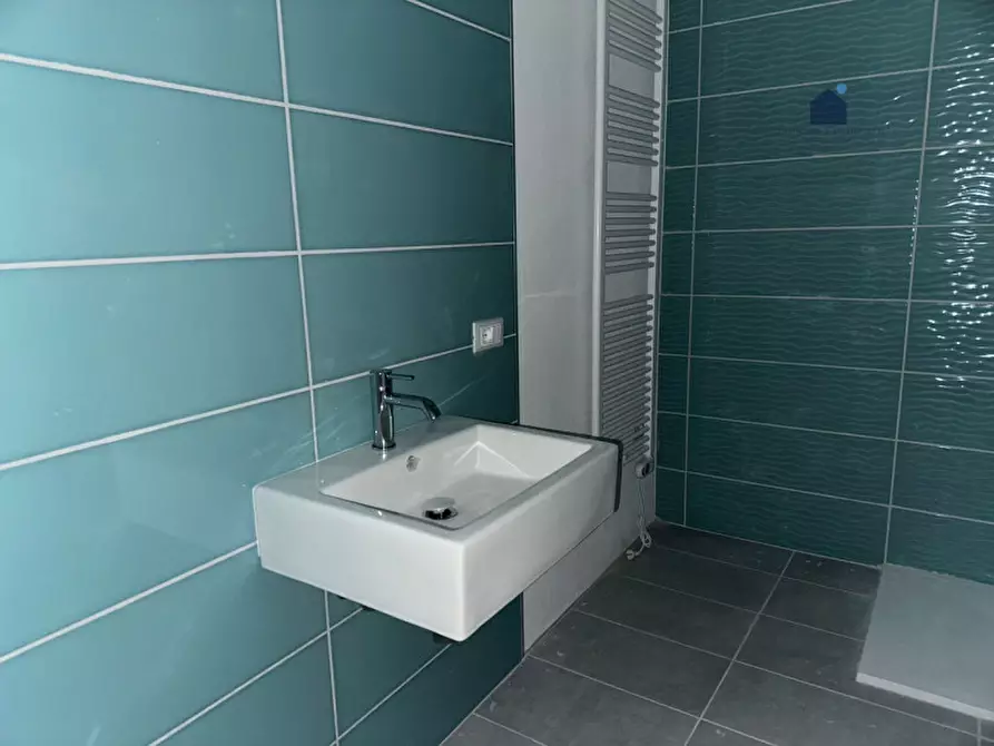 Immagine 19 di Appartamento in vendita  in Vicolo dell'interdetto a Desenzano Del Garda