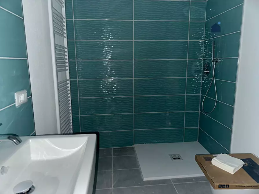 Immagine 21 di Appartamento in vendita  in Vicolo dell'interdetto a Desenzano Del Garda