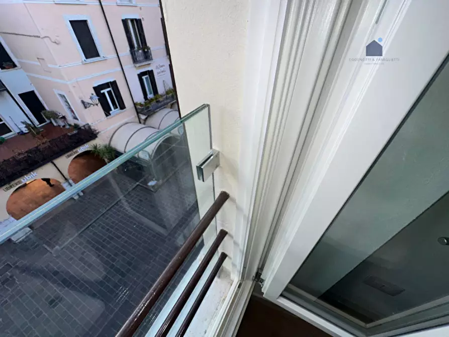 Immagine 41 di Appartamento in vendita  in Vicolo dell'interdetto a Desenzano Del Garda