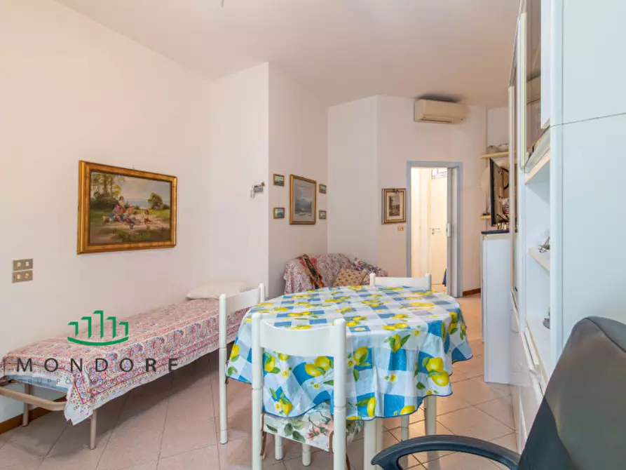 Immagine 9 di Appartamento in vendita  in viale trento a Rimini