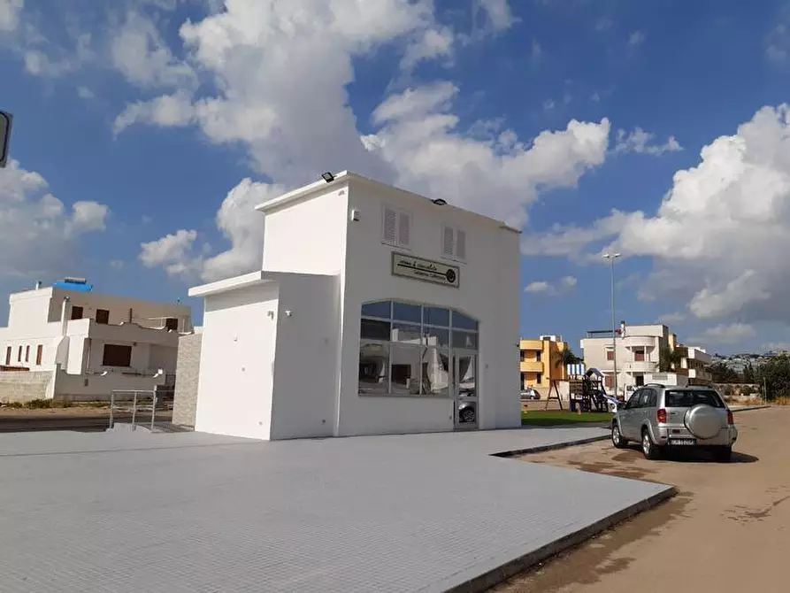 Immagine 7 di Attività commerciale in vendita  in Via Olimpia a Matino