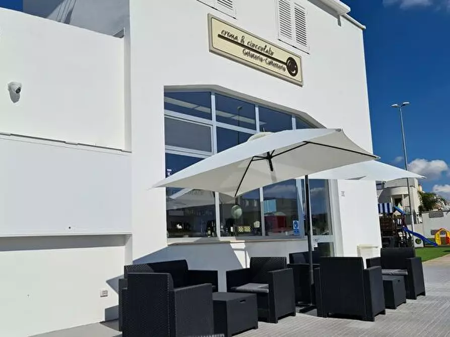 Immagine 8 di Attività commerciale in vendita  in Via Olimpia a Matino