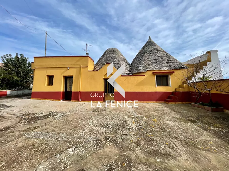 Immagine 1 di Rustico / casale in vendita  in via alberobello 123 zona C a Martina Franca