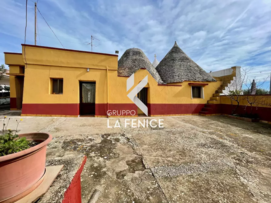 Immagine 3 di Rustico / casale in vendita  in via alberobello 123 zona C a Martina Franca
