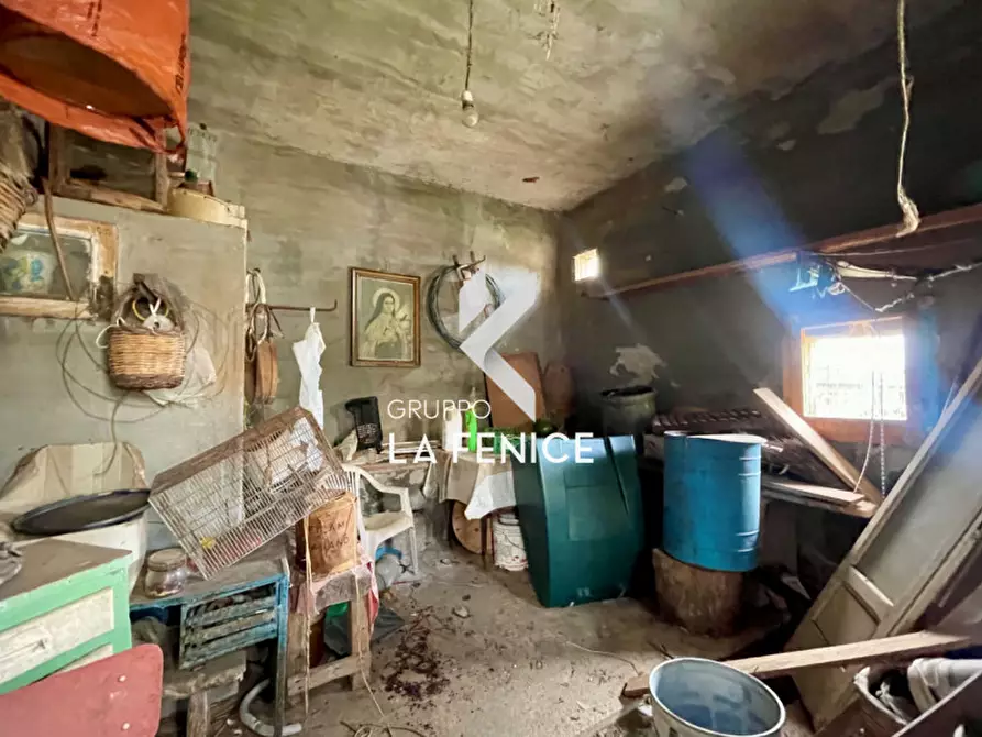 Immagine 47 di Rustico / casale in vendita  in via alberobello 123 zona C a Martina Franca