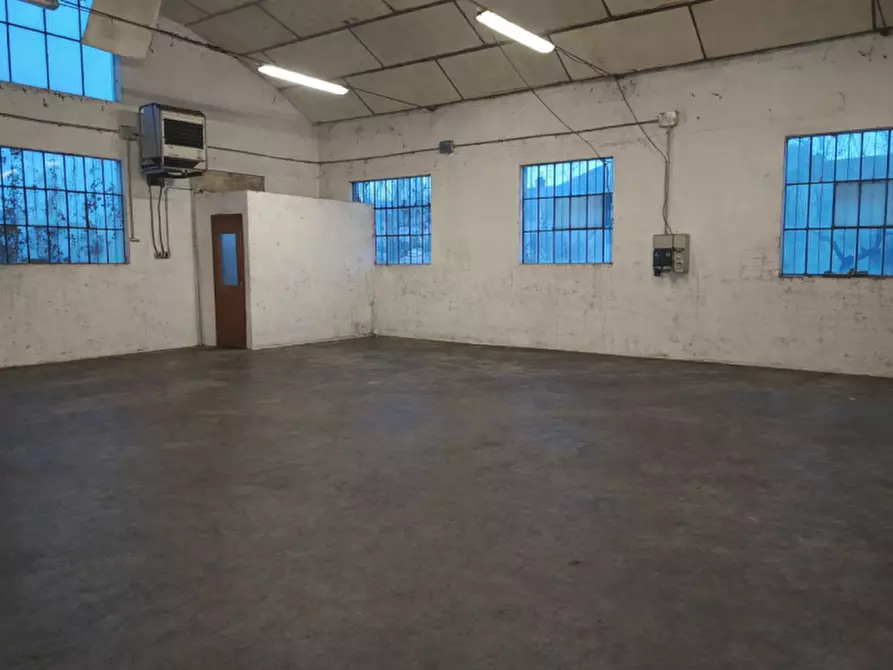 Immagine 2 di Capannone industriale in vendita  in xx settembre a Calcinato