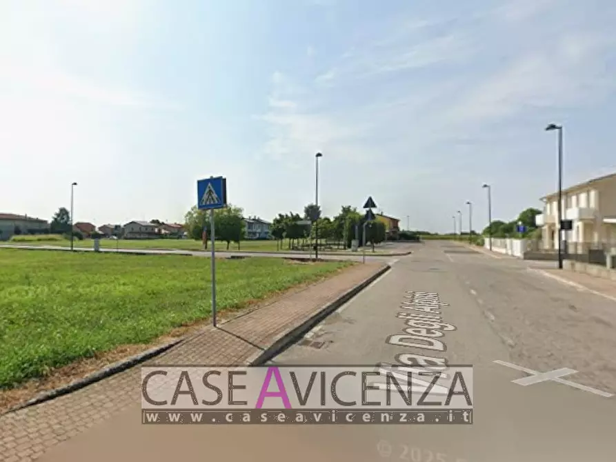 Immagine 1 di Terreno in vendita  in via roma a Albettone