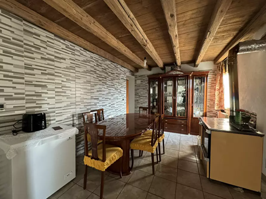 Immagine 2 di Villetta a schiera in vendita  in Via Riviera a Baone