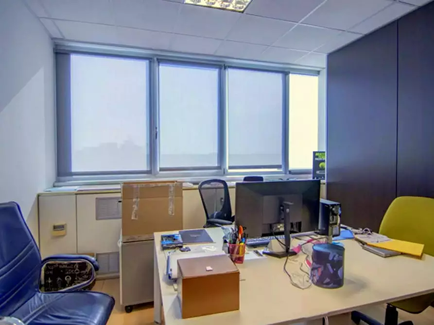 Immagine 8 di Ufficio in vendita  in VIA BELGIO a Padova