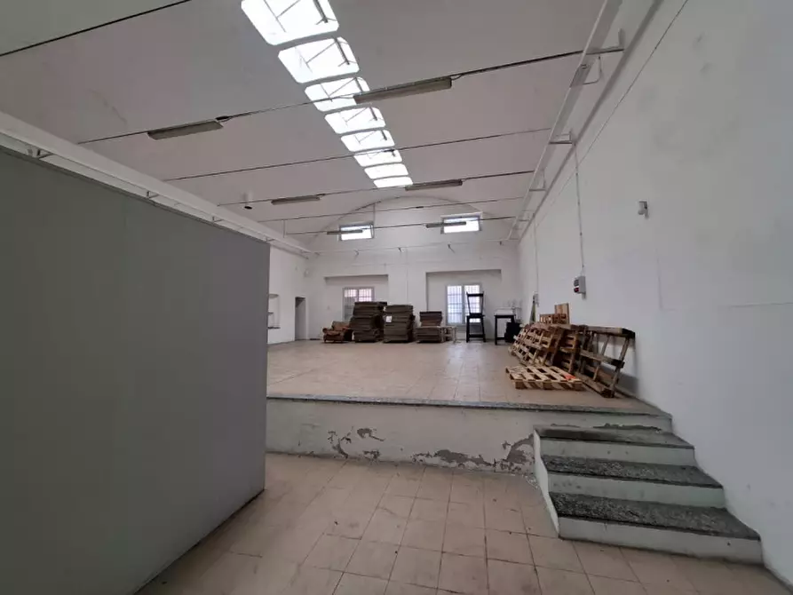 Immagine 14 di Laboratorio in vendita  in Via Ventuno Aprile 76 a Piacenza