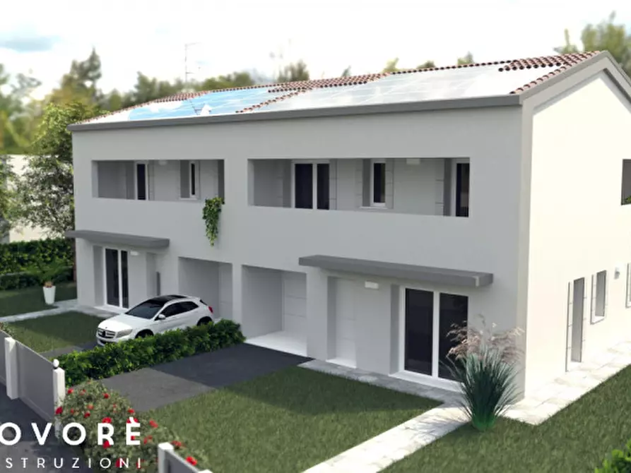 Immagine 1 di Casa trifamiliare in vendita  in Via Antonio Gramsci a Salzano