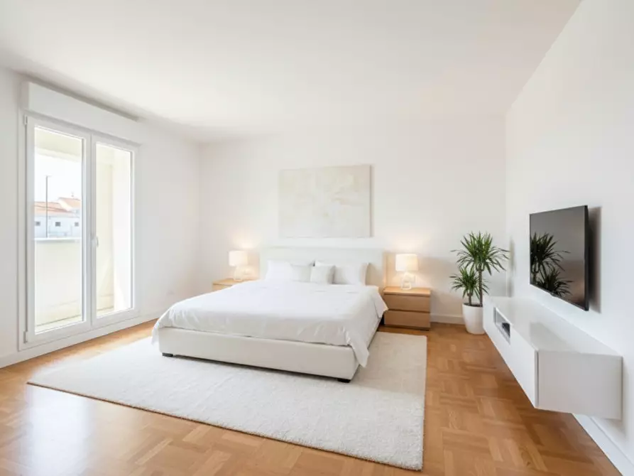 Immagine 3 di Casa trifamiliare in vendita  in Via Antonio Gramsci a Salzano