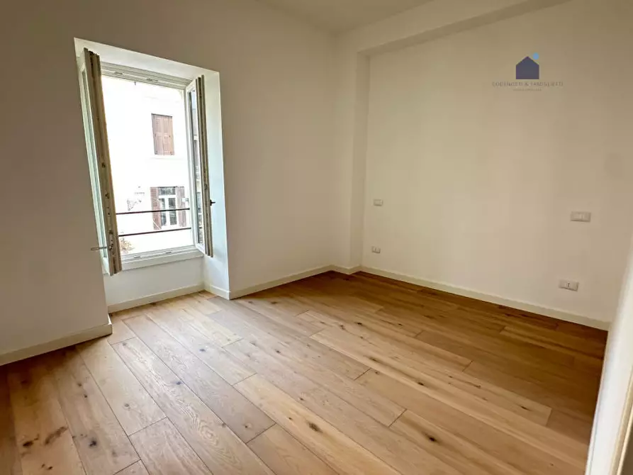 Immagine 12 di Appartamento in vendita  in Vicolo dell'Interdetto a Desenzano Del Garda