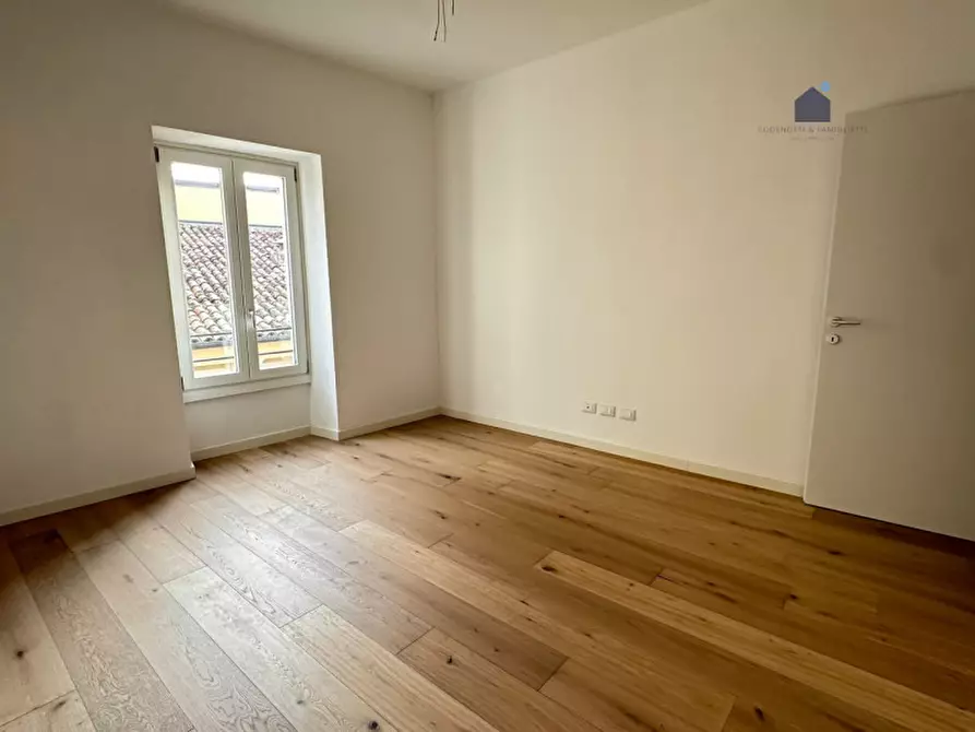 Immagine 18 di Appartamento in vendita  in Vicolo dell'Interdetto a Desenzano Del Garda