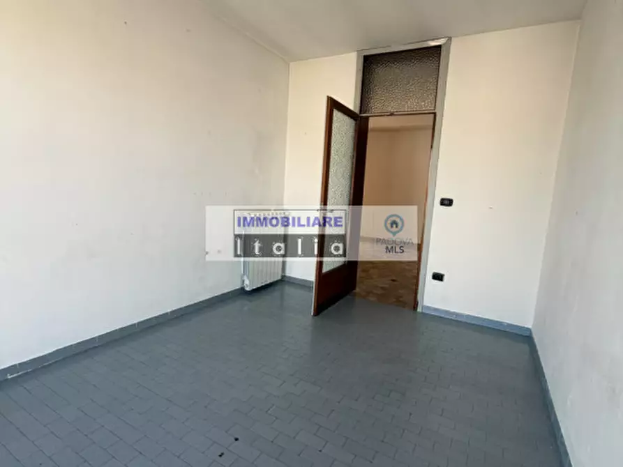 Immagine 9 di Appartamento in vendita  in Via Antonio Salandra a Padova