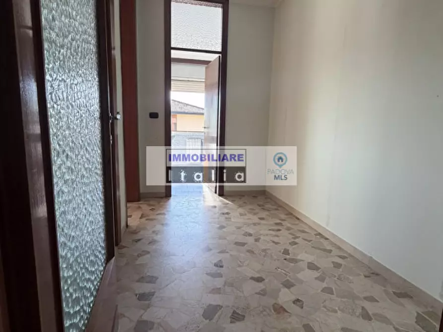 Immagine 11 di Appartamento in vendita  in Via Antonio Salandra a Padova