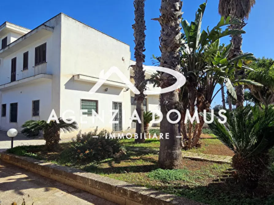 Immagine 2 di Laboratorio in vendita  in Via Thomas Edison 32 a Taviano