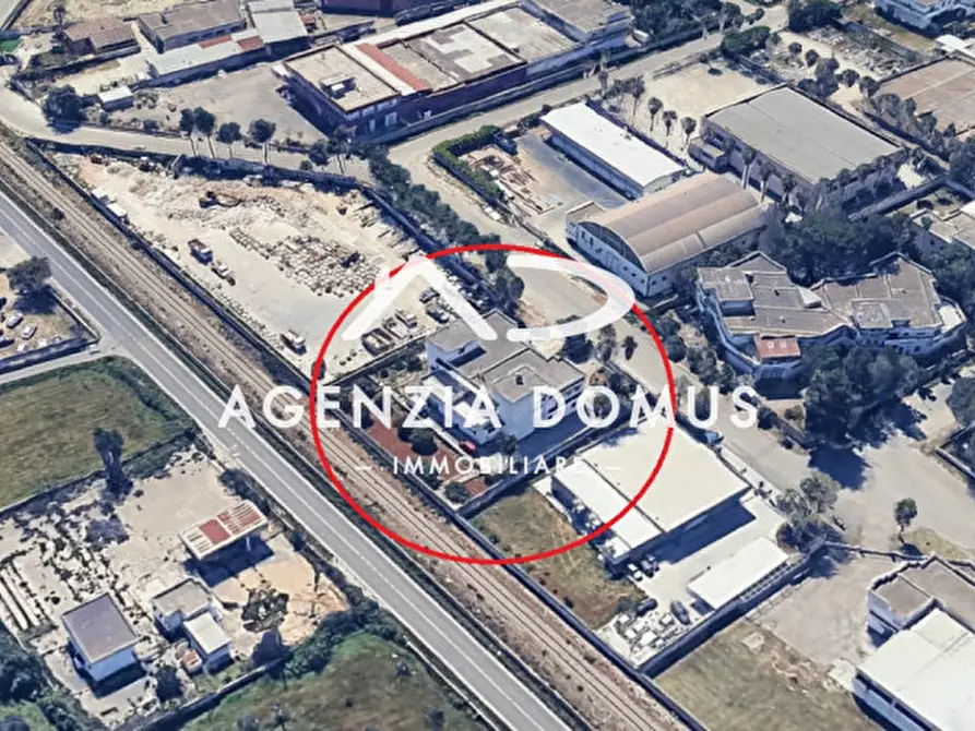 Immagine 21 di Laboratorio in vendita  in Via Thomas Edison 32 a Taviano