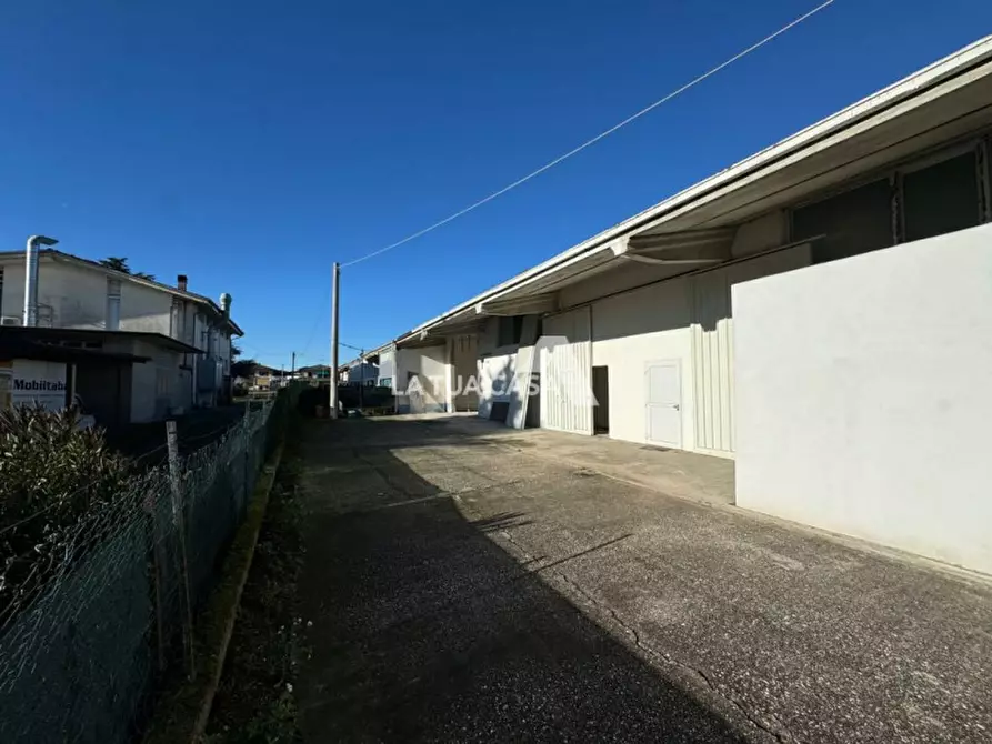 Immagine 15 di Capannone industriale in vendita  in Zona Artigianale Foroni a Valeggio Sul Mincio