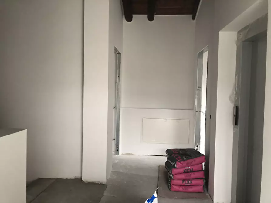 Immagine 6 di Loft/Open space in vendita  in Via Elio Bragaglia a Bologna