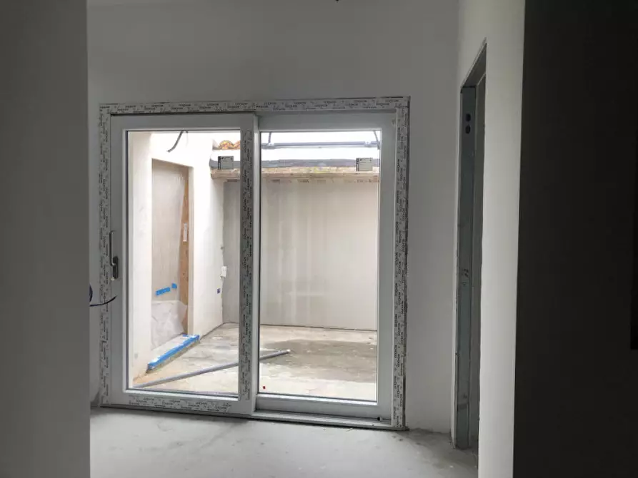 Immagine 7 di Loft/Open space in vendita  in Via Elio Bragaglia a Bologna