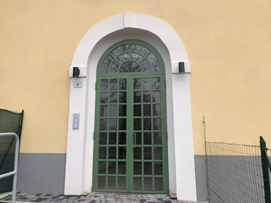 Immagine 15 di Loft/Open space in vendita  in Via Elio Bragaglia a Bologna