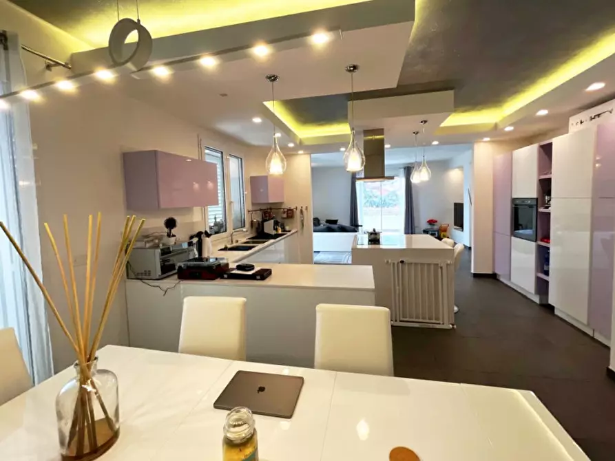 Immagine 4 di Appartamento in vendita  in Viale Mogadiscio a Riccione