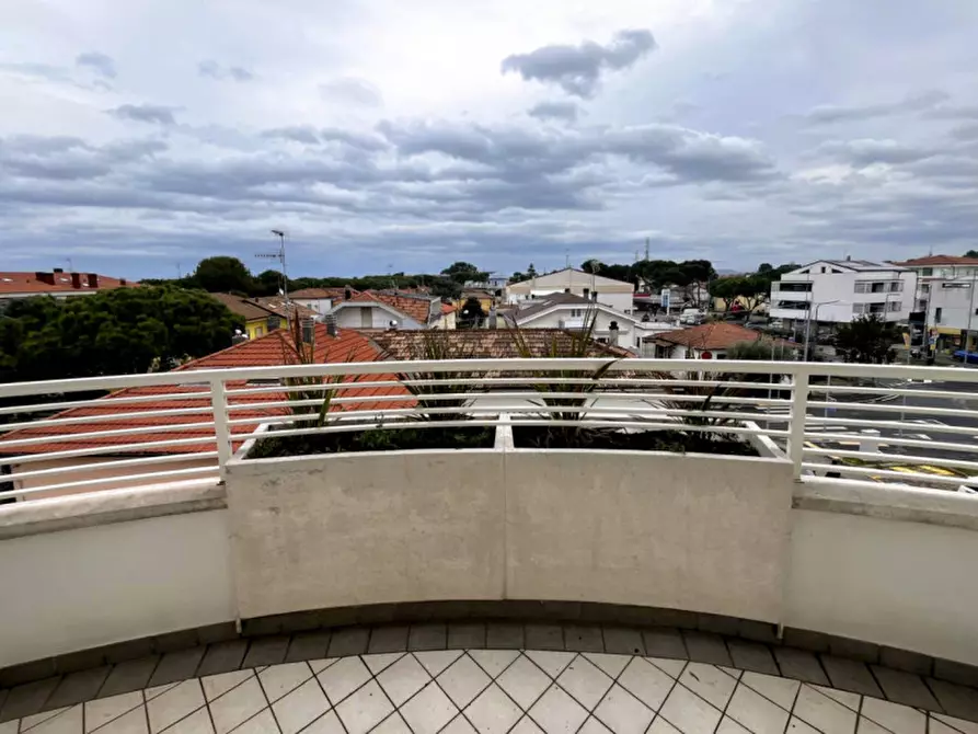 Immagine 10 di Appartamento in vendita  in Viale Mogadiscio a Riccione