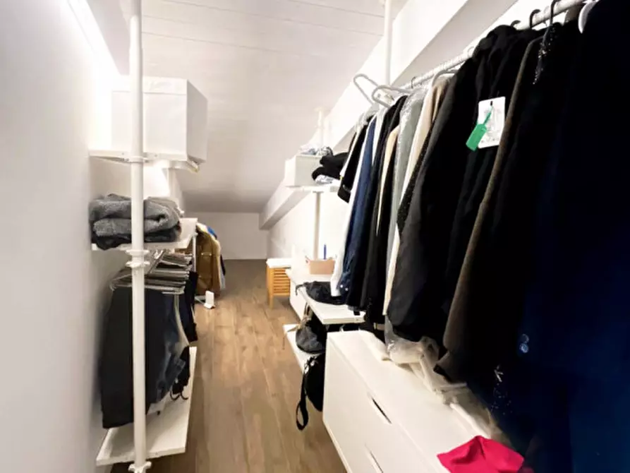 Immagine 21 di Appartamento in vendita  in Viale Mogadiscio a Riccione