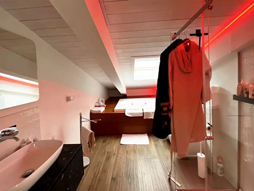 Immagine 28 di Appartamento in vendita  in Viale Mogadiscio a Riccione