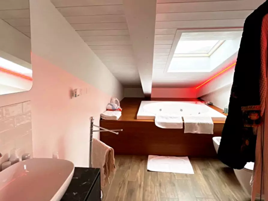 Immagine 29 di Appartamento in vendita  in Viale Mogadiscio a Riccione