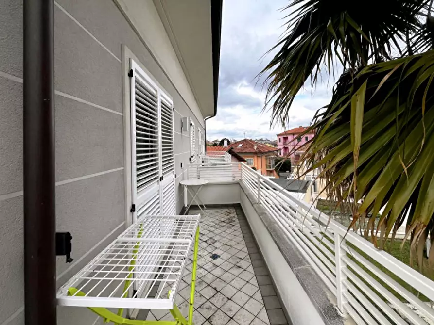 Immagine 36 di Appartamento in vendita  in Viale Mogadiscio a Riccione