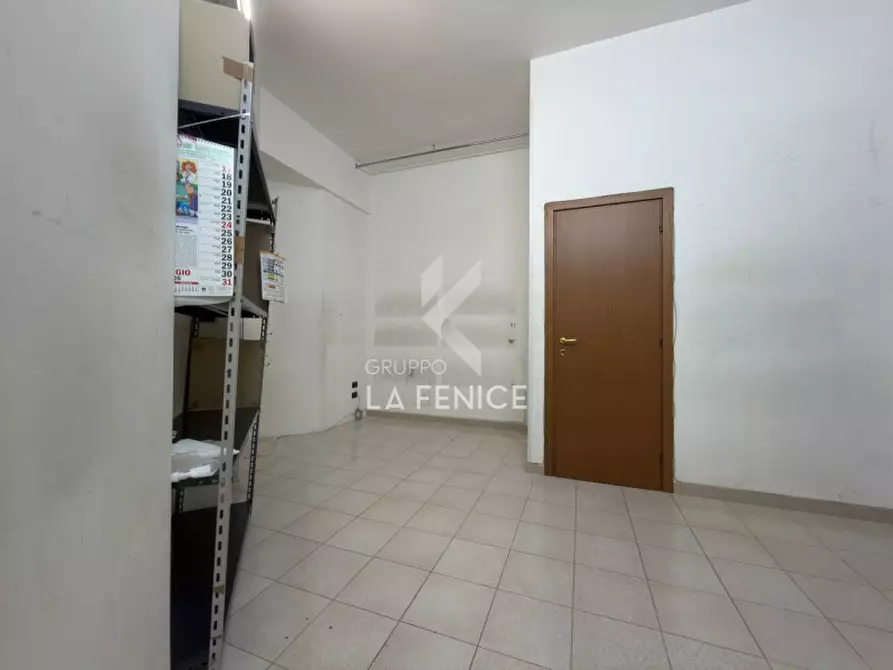 Immagine 11 di Negozio in affitto  in via taranto 87 a Martina Franca