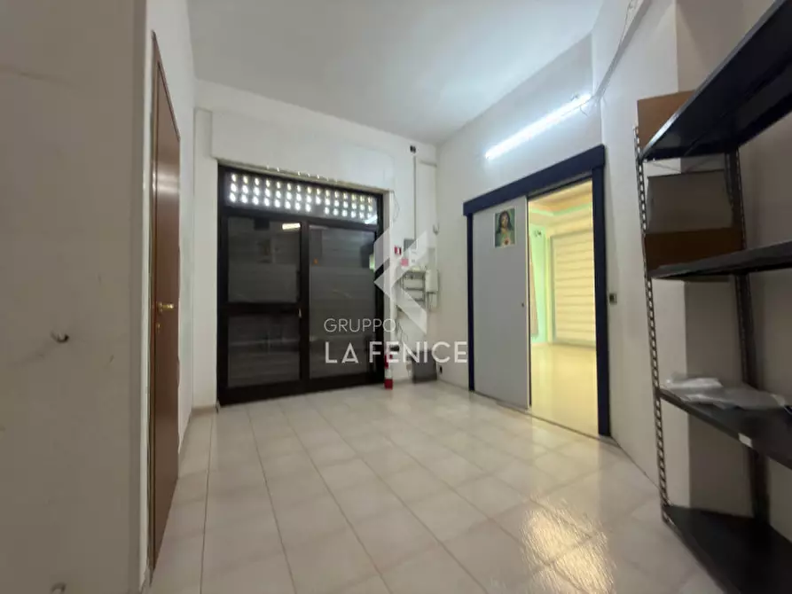 Immagine 12 di Negozio in affitto  in via taranto 87 a Martina Franca
