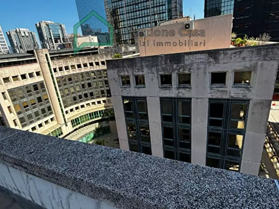 Immagine 4 di Ufficio in vendita  in CENTRO DIREZIONALE a Napoli