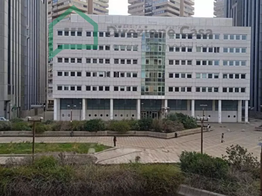 Immagine 13 di Ufficio in vendita  in CENTRO DIREZIONALE a Napoli