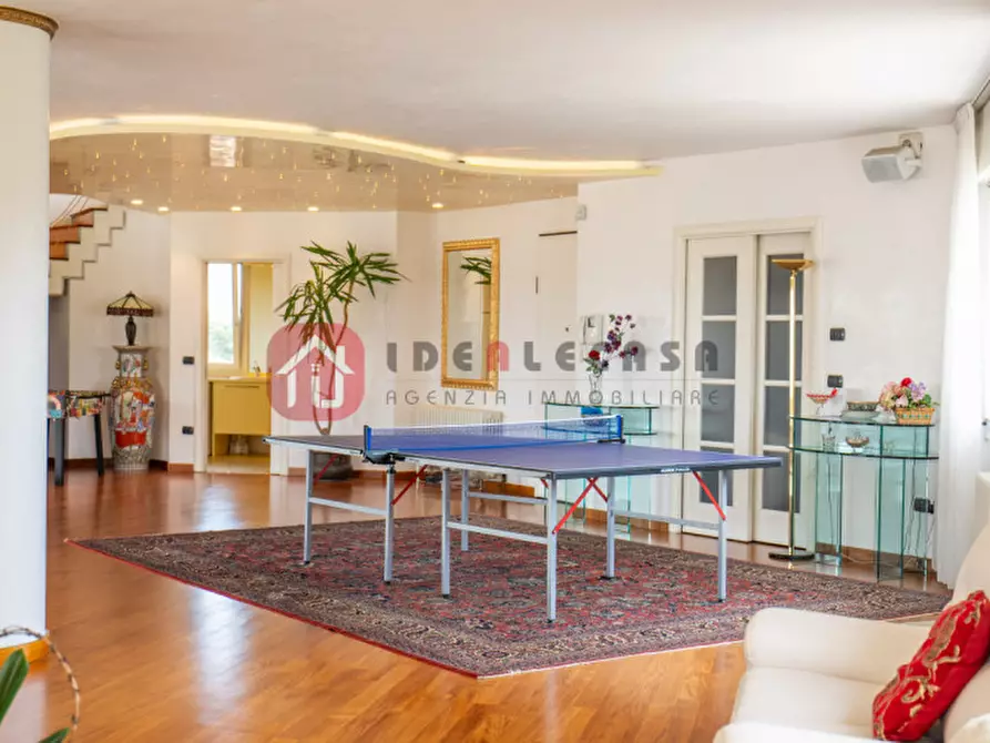 Immagine 8 di Attico in vendita  in Via Cristoforo Colombo a Abano Terme