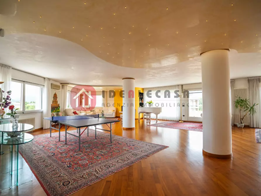 Immagine 14 di Attico in vendita  in Via Cristoforo Colombo a Abano Terme