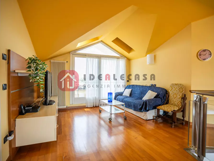 Immagine 24 di Attico in vendita  in Via Cristoforo Colombo a Abano Terme