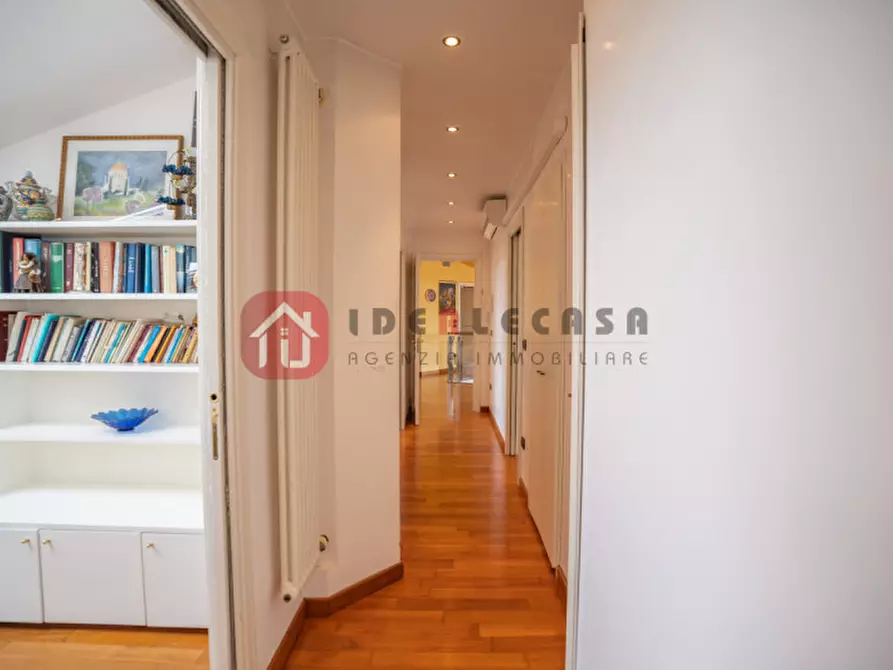 Immagine 35 di Attico in vendita  in Via Cristoforo Colombo a Abano Terme