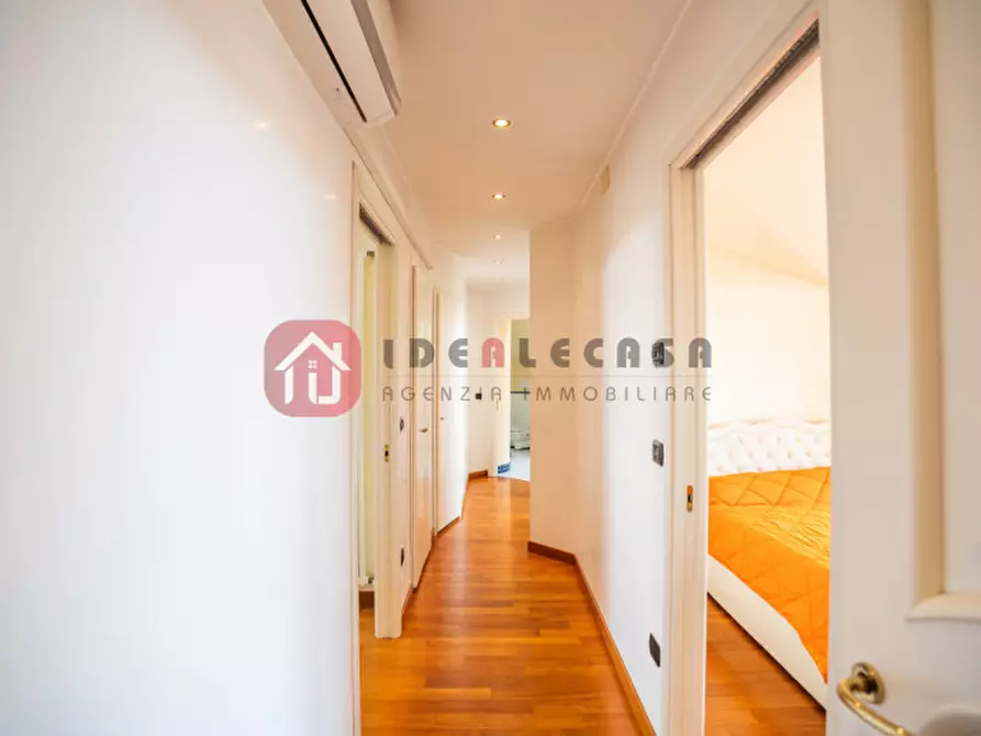 Immagine 37 di Attico in vendita  in Via Cristoforo Colombo a Abano Terme