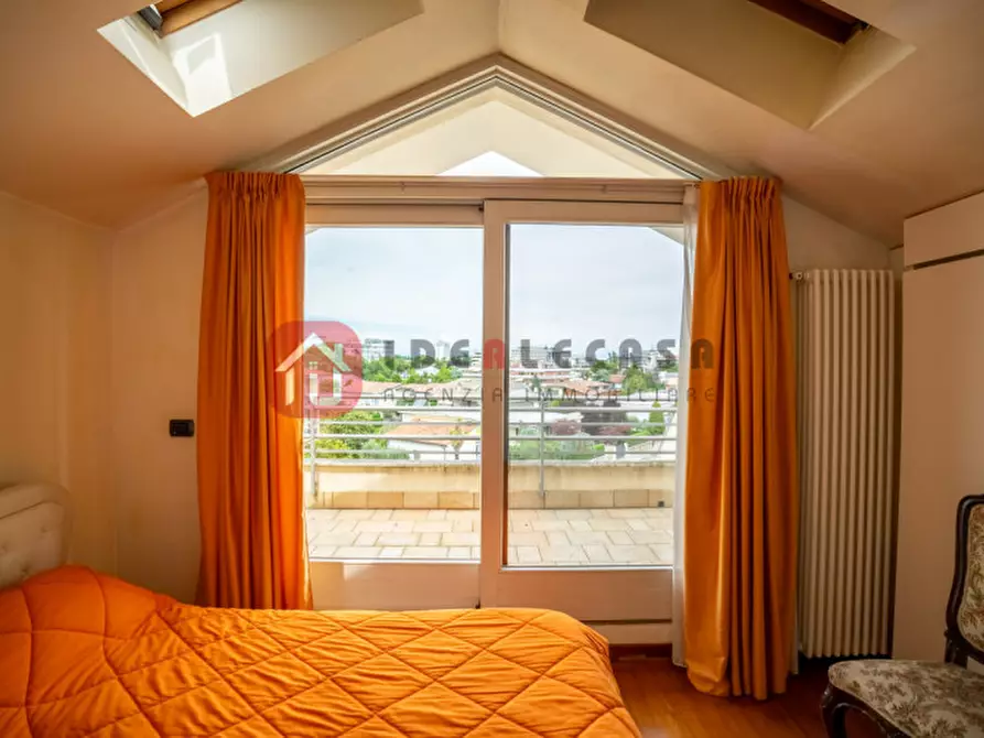 Immagine 38 di Attico in vendita  in Via Cristoforo Colombo a Abano Terme