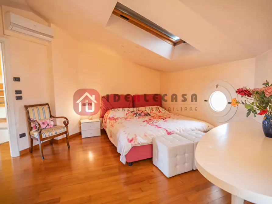 Immagine 43 di Attico in vendita  in Via Cristoforo Colombo a Abano Terme